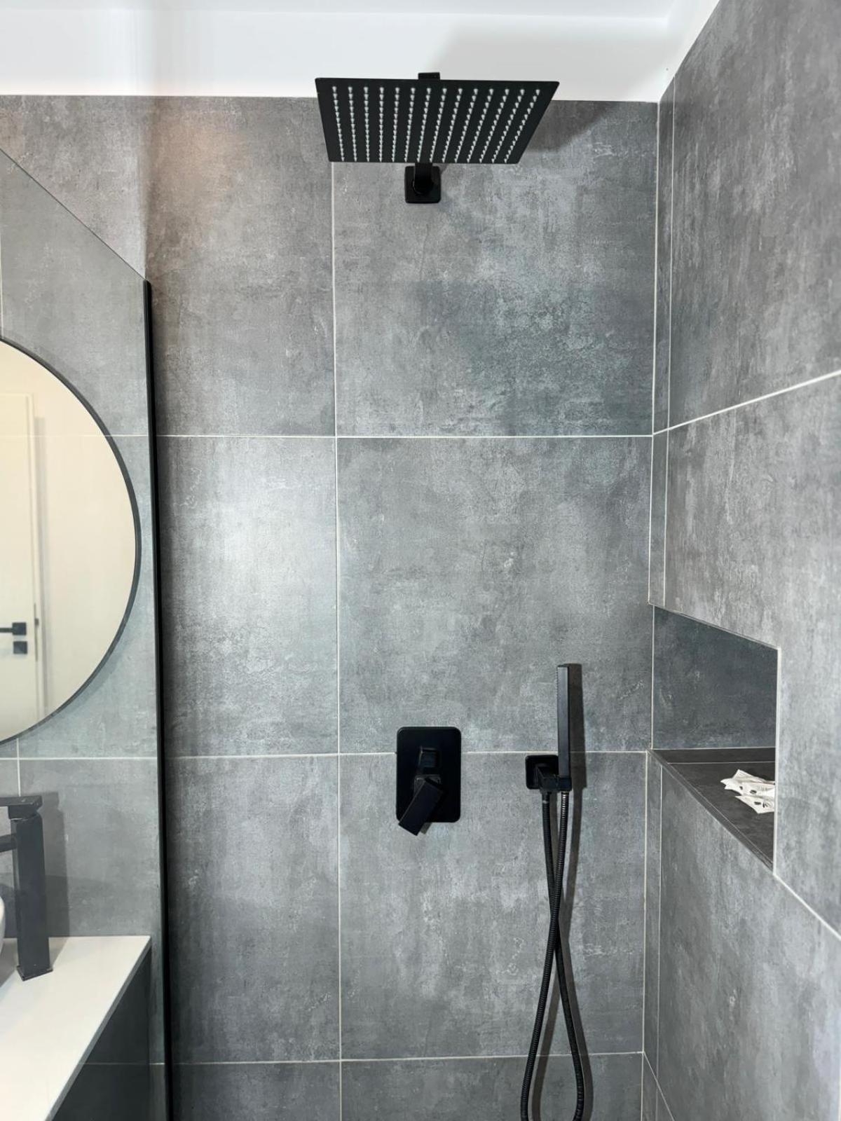 The Nest Apartment Minimalist Cluj-Napoca Exterior foto