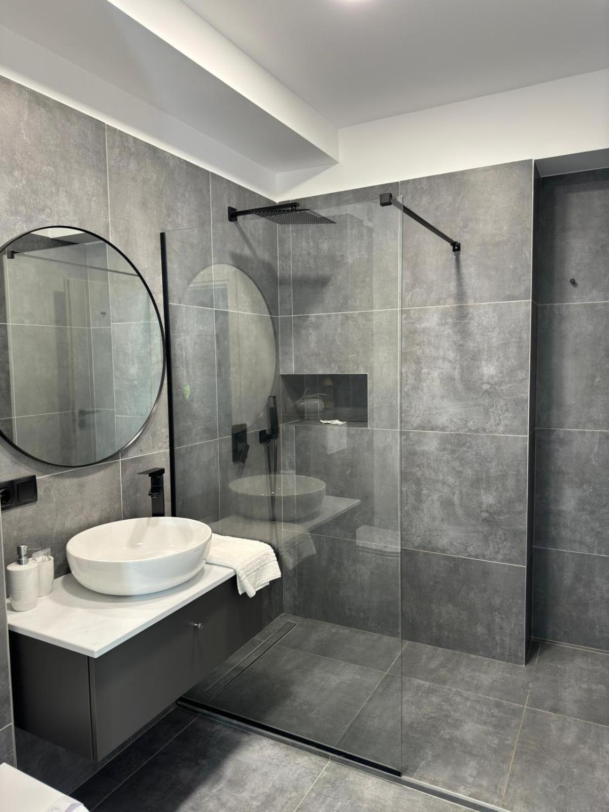 The Nest Apartment Minimalist Cluj-Napoca Exterior foto